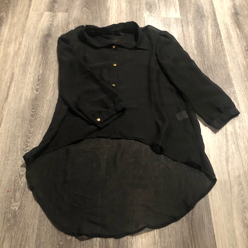 Fun black button down 💥